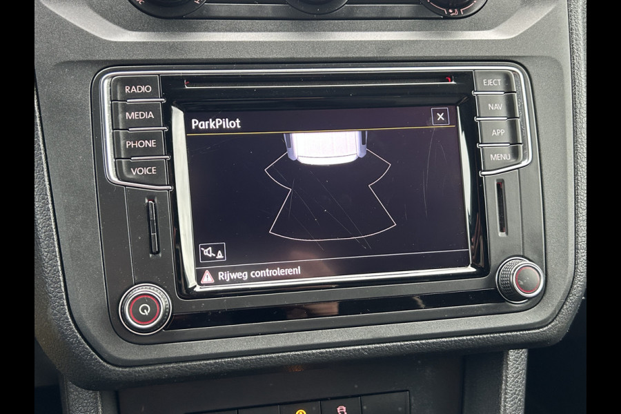 Volkswagen Caddy 2.0 TDI 123 PK / L1H1 / 4x4 / 4Motion / 1e EIG. / ACHTERKLEP / TREKHAAK / INRICHTING / AIRCO / CRUISE / NAVI / APPLE CARPLAY