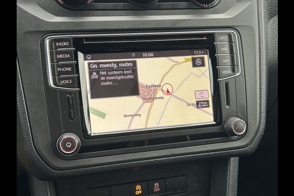 Volkswagen Caddy 2.0 TDI 123 PK / L1H1 / 4x4 / 4Motion / 1e EIG. / ACHTERKLEP / TREKHAAK / INRICHTING / AIRCO / CRUISE / NAVI / APPLE CARPLAY