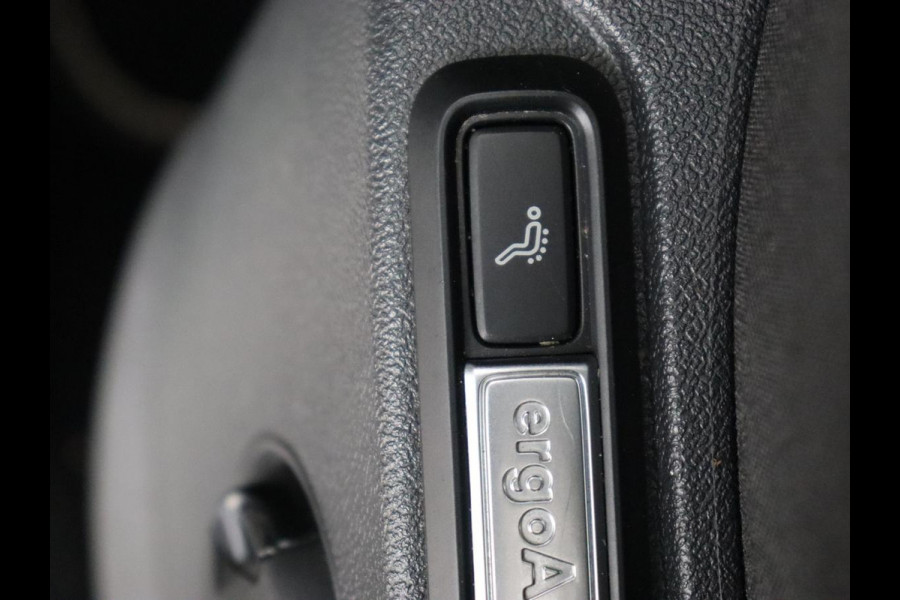 Volkswagen Tiguan Allspace 1.5 TSI R Line 7-Persoons | Panoramadak | Stoelverwarming | Trekhaak | Massage | Keyless | 19'' | Camera | Carplay | Adaptive cruise | Full LED | Navigatie