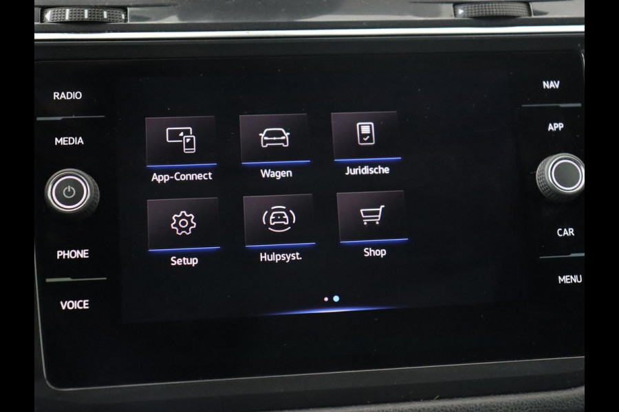 Volkswagen Tiguan Allspace 1.5 TSI R Line 7-Persoons | Panoramadak | Stoelverwarming | Trekhaak | Massage | Keyless | 19'' | Camera | Carplay | Adaptive cruise | Full LED | Navigatie