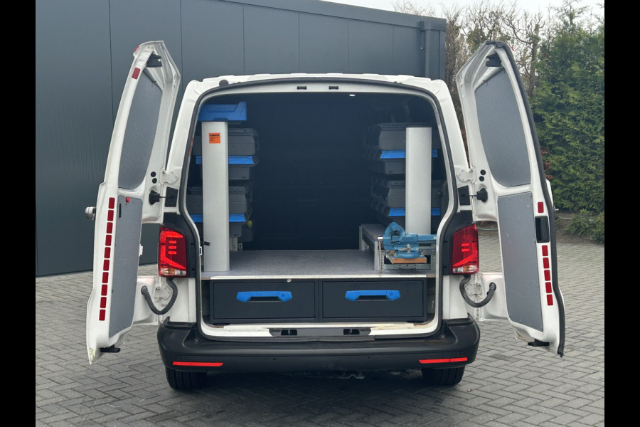 Volkswagen Transporter 2.0 TDI COMFORTLINE / L2H1 / 53.418 KM !! / SORTIMO INRICHTING / 1e EIG. / CAMERA / AIRCO / CRUISE / APPLE CARPLAY / PDC