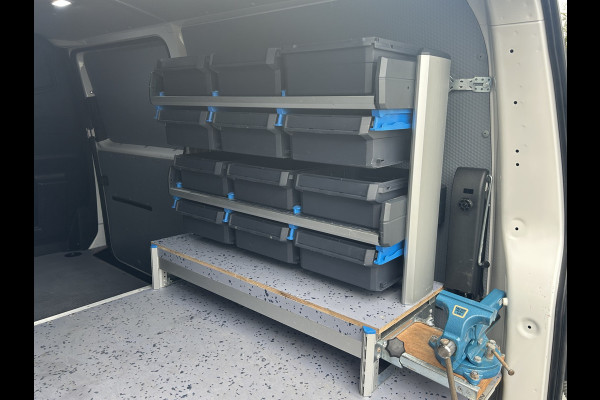 Volkswagen Transporter 2.0 TDI COMFORTLINE / L2H1 / 53.418 KM !! / SORTIMO INRICHTING / 1e EIG. / CAMERA / AIRCO / CRUISE / APPLE CARPLAY / PDC