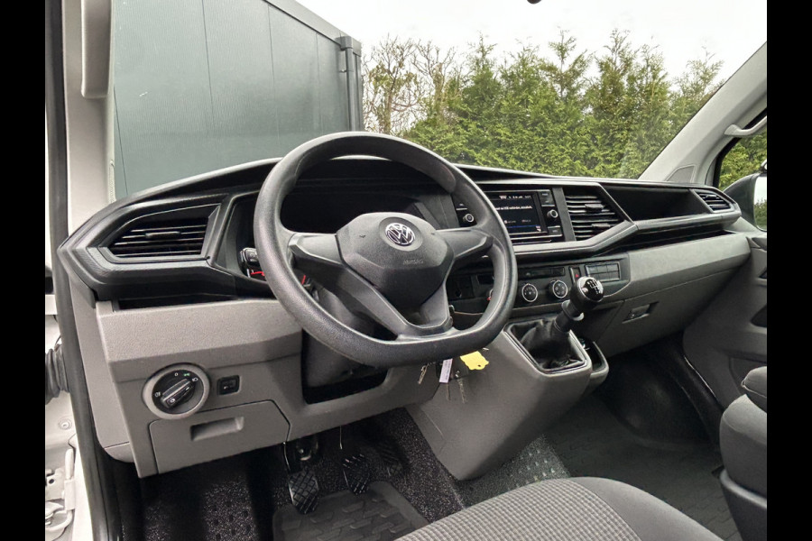Volkswagen Transporter 2.0 TDI COMFORTLINE / L2H1 / 53.418 KM !! / SORTIMO INRICHTING / 1e EIG. / CAMERA / AIRCO / CRUISE / APPLE CARPLAY / PDC