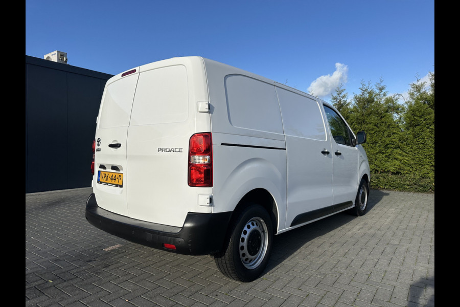 Toyota ProAce 2.0 D-4D 145 PK / L2H1 / 1e EIGENAAR / 74.939 KM / AIRCO / CRUISE / 3-ZITS / BLUETOOTH