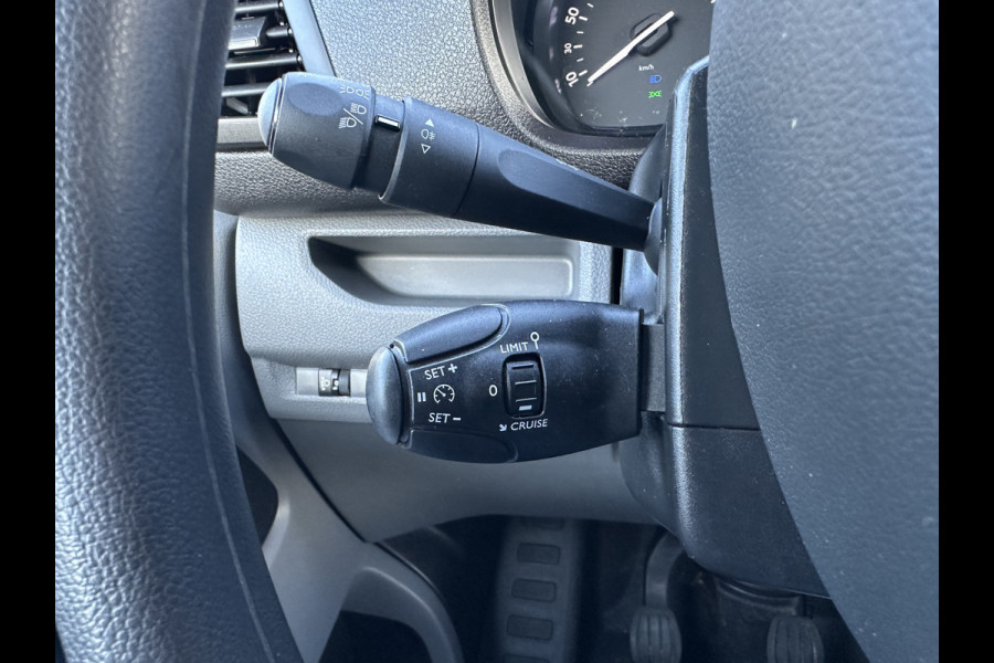 Toyota ProAce 2.0 D-4D 145 PK / L2H1 / 1e EIGENAAR / 74.939 KM / AIRCO / CRUISE / 3-ZITS / BLUETOOTH