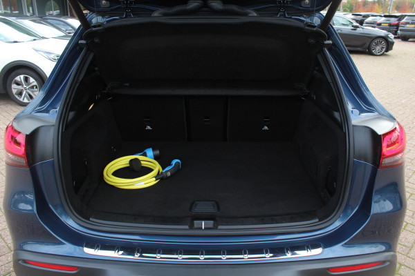 Mercedes-Benz EQA 250 Business Solution Luxury 67 kWh / SoH 97.3% / Camera / Navigatie / Half leder / 18'' / Stoelverwarming / DAB / Cruise Control