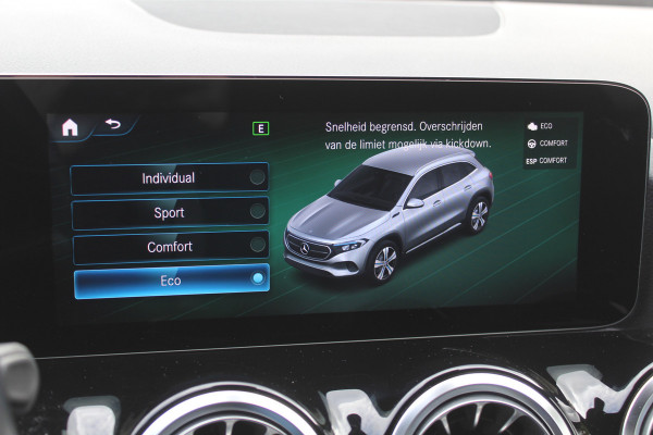Mercedes-Benz EQA 250 Business Solution Luxury 67 kWh / SoH 97.3% / Camera / Navigatie / Half leder / 18'' / Stoelverwarming / DAB / Cruise Control