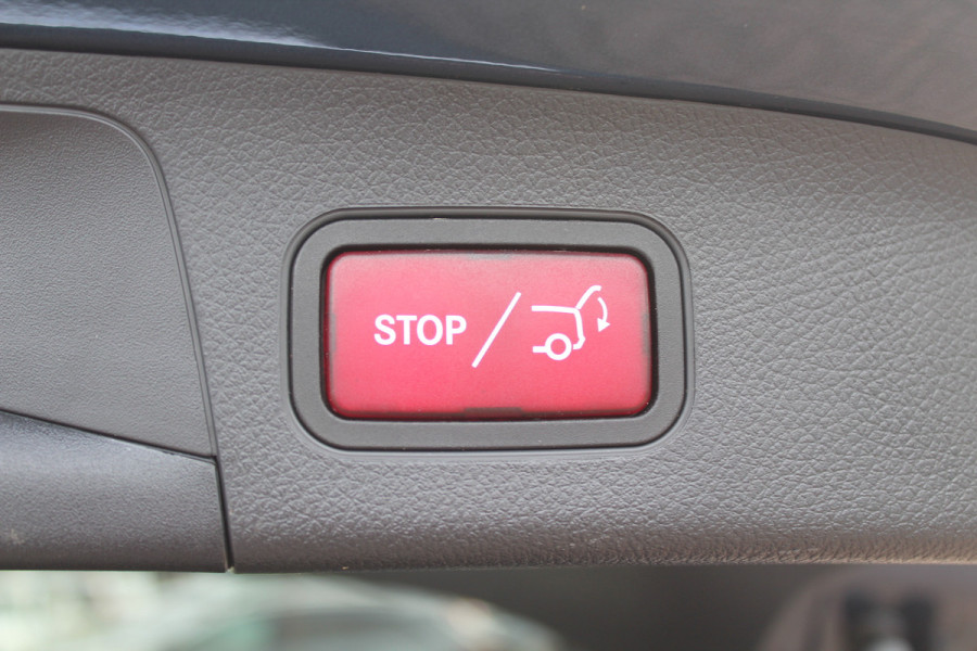 Mercedes-Benz EQA 250 Business Solution Luxury 67 kWh / SoH 97.3% / Camera / Navigatie / Half leder / 18'' / Stoelverwarming / DAB / Cruise Control