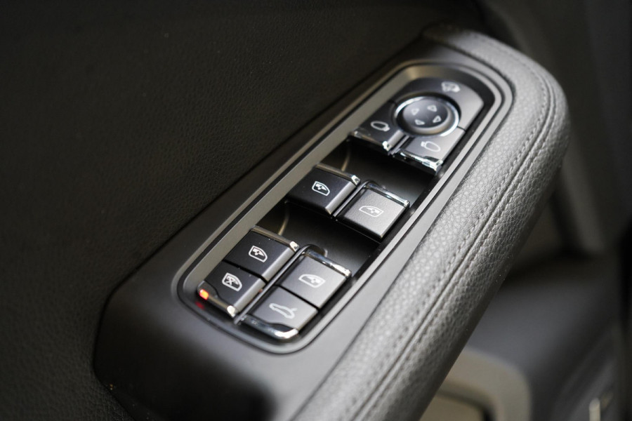 Porsche Macan 2.0 | Panoramadak | Bose | Apple Carplay | Memory | Virtual cockpit