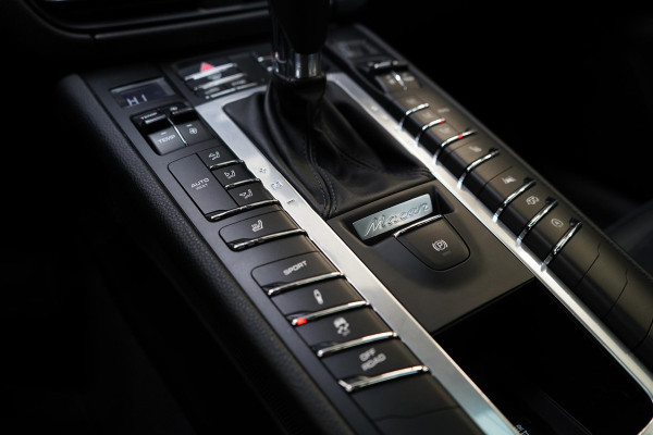 Porsche Macan 2.0 | Panoramadak | Bose | Apple Carplay | Memory | Virtual cockpit