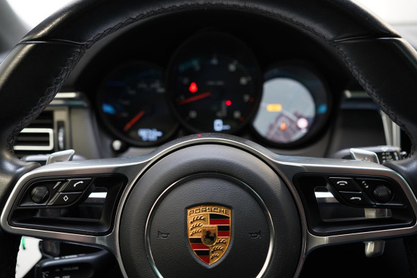 Porsche Macan 2.0 | Panoramadak | Bose | Apple Carplay | Memory | Virtual cockpit