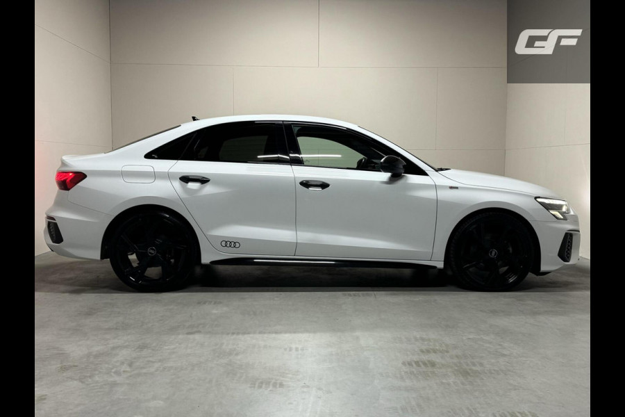 Audi A3 Limousine 35 TFSI S-Line Black Edition Sfeer Carplay NAP Audi A3 Limousine 35 TFSI S-Line Black Edition Sfeer Carplay NAP