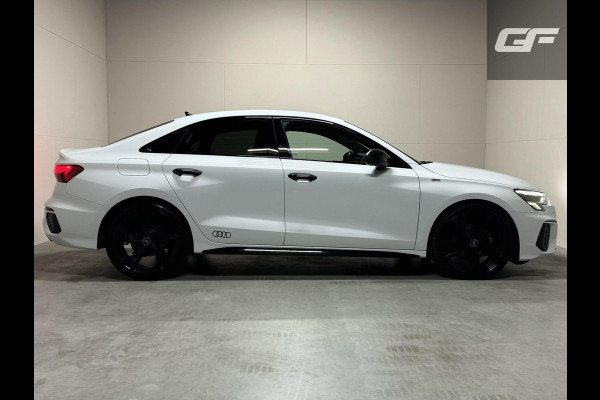 Audi A3 Limousine 35 TFSI S-Line Black Edition Sfeer Carplay NAP Audi A3 Limousine 35 TFSI S-Line Black Edition Sfeer Carplay NAP