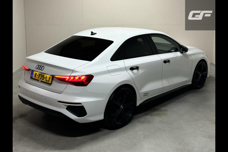 Audi A3 Limousine 35 TFSI S-Line Black Edition Sfeer Carplay NAP Audi A3 Limousine 35 TFSI S-Line Black Edition Sfeer Carplay NAP