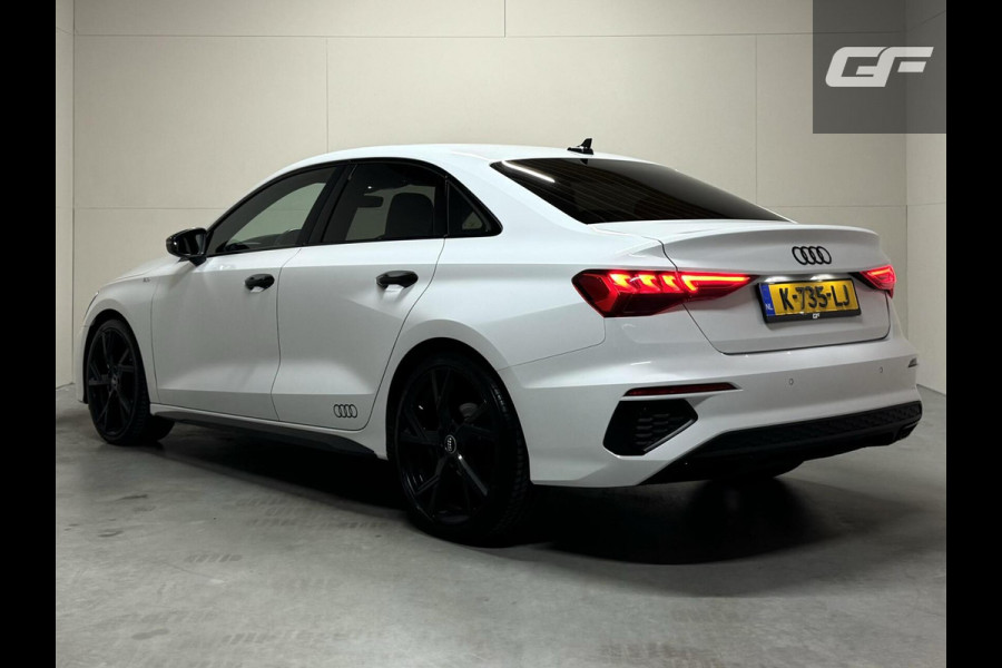 Audi A3 Limousine 35 TFSI S-Line Black Edition Sfeer Carplay NAP Audi A3 Limousine 35 TFSI S-Line Black Edition Sfeer Carplay NAP