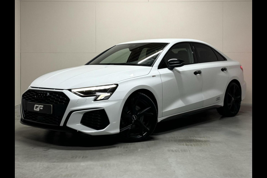 Audi A3 Limousine 35 TFSI S-Line Black Edition Sfeer Carplay NAP Audi A3 Limousine 35 TFSI S-Line Black Edition Sfeer Carplay NAP