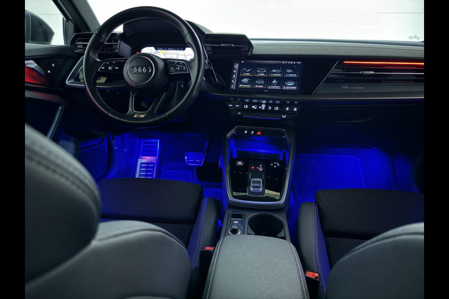 Audi A3 Limousine 35 TFSI S-Line Black Edition Sfeer Carplay NAP Audi A3 Limousine 35 TFSI S-Line Black Edition Sfeer Carplay NAP