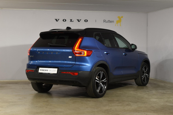 Volvo XC40 T5 262PK Automaat Recharge R-Design / Navigatie / Stuur & Stoelverwarming / Elektrische achterklep / Achteruitrijcamera / Elektr. Trekhaak / Elektrische stoelverst. met geheugen