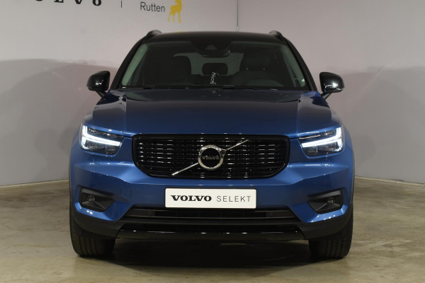 Volvo XC40 T5 262PK Automaat Recharge R-Design / Navigatie / Stuur & Stoelverwarming / Elektrische achterklep / Achteruitrijcamera / Elektr. Trekhaak / Elektrische stoelverst. met geheugen