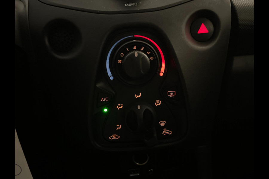 Toyota Aygo 1.0 VVT-i x-fun AIRCO ELEK RAMEN LIMITER CENT VERG SPARCO WIELDOP SET PRIVACYGLAS ZEER NETTE AUTO