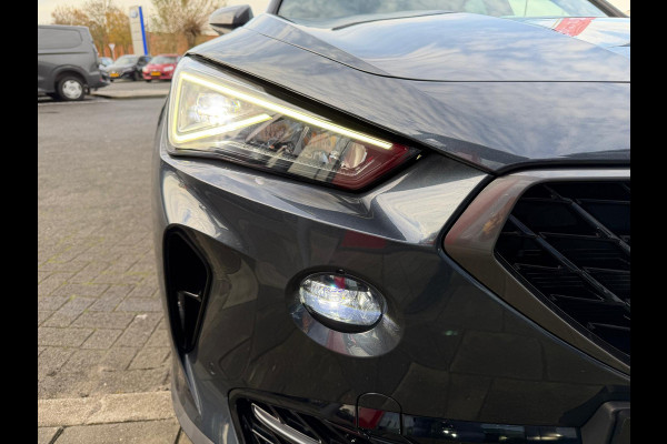 CUPRA Formentor 1.4 e-Hybrid VZ Copper Edition / panoramadak / cruise control CUPRA Formentor 1.4 e-Hybrid VZ Copper Edition / panoramadak / cruise control