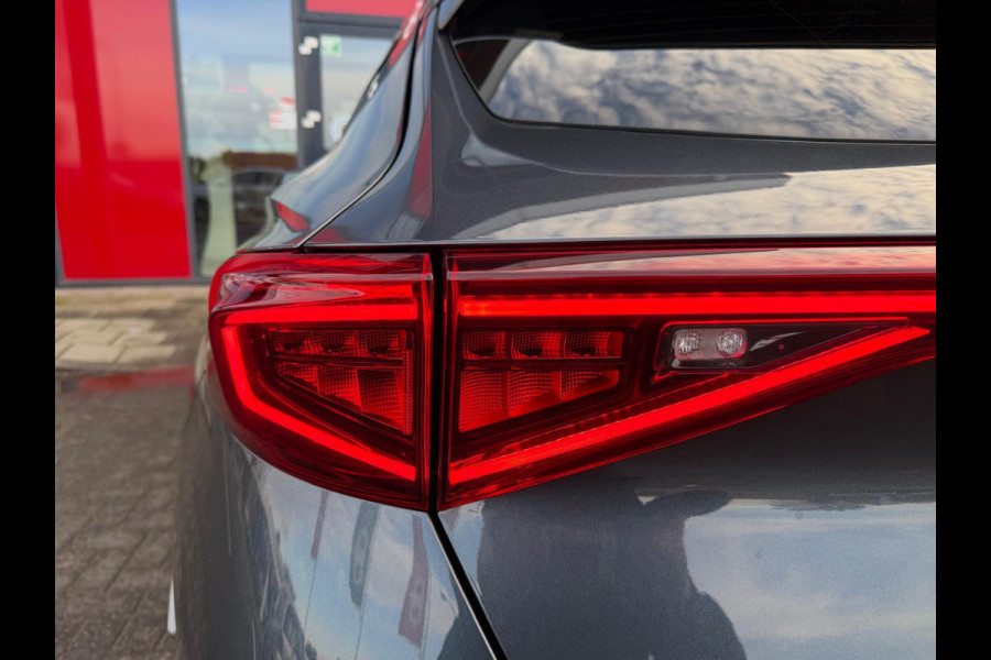 CUPRA Formentor 1.4 e-Hybrid VZ Copper Edition / panoramadak / cruise control CUPRA Formentor 1.4 e-Hybrid VZ Copper Edition / panoramadak / cruise control