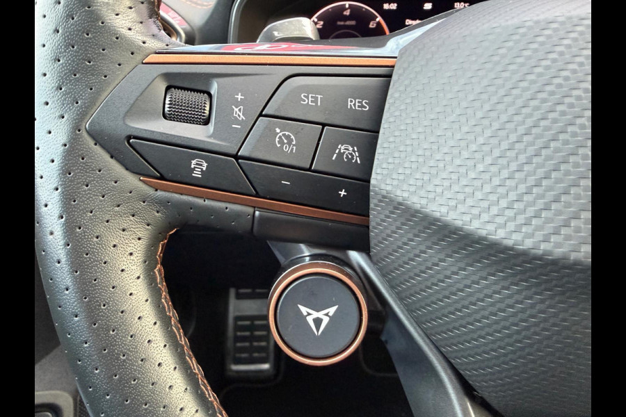 CUPRA Formentor 1.4 e-Hybrid VZ Copper Edition / panoramadak / cruise control CUPRA Formentor 1.4 e-Hybrid VZ Copper Edition / panoramadak / cruise control