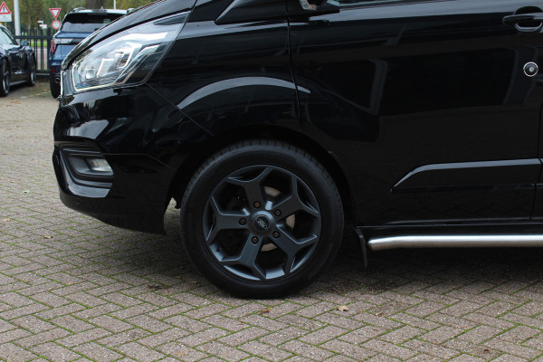 Ford Transit Custom 300 2.0 TDCI L2H1 Limited / Trekhaak / Camera / Leder / 2x Zijschuifdeur / Xenon / Dodehoek / 16'' / Navigatie / Dodehoek / Cruise Control Ford Transit Custom 300 2.0 TDCI L2H1 Limited / Trekhaak / Camera / Leder / 2x Zijschuifdeur / Xenon / Dodehoek / 16'' / Navigatie / Dodehoek / Cruise Control