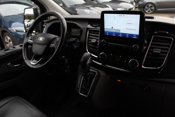 Ford Transit Custom 300 2.0 TDCI L2H1 Limited / Trekhaak / Camera / Leder / 2x Zijschuifdeur / Xenon / Dodehoek / 16'' / Navigatie / Dodehoek / Cruise Control Ford Transit Custom 300 2.0 TDCI L2H1 Limited / Trekhaak / Camera / Leder / 2x Zijschuifdeur / Xenon / Dodehoek / 16'' / Navigatie / Dodehoek / Cruise Control