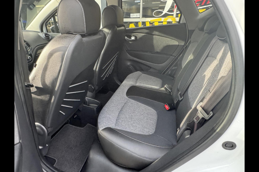 Renault Captur 0.9 TCe Intens - Navigatie I Airco I PDC I LED I Sport velgen I Dealer onderhouden