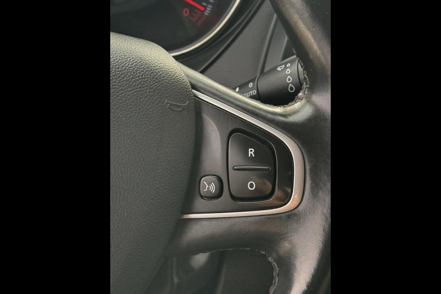 Renault Captur 0.9 TCe Intens - Navigatie I Airco I PDC I LED I Sport velgen I Dealer onderhouden