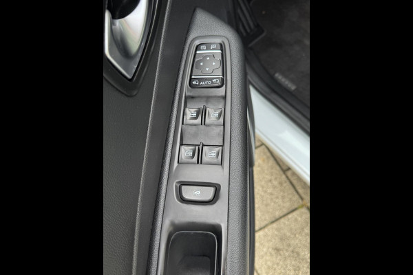 Renault Captur 0.9 TCe Intens - Navigatie I Airco I PDC I LED I Sport velgen I Dealer onderhouden