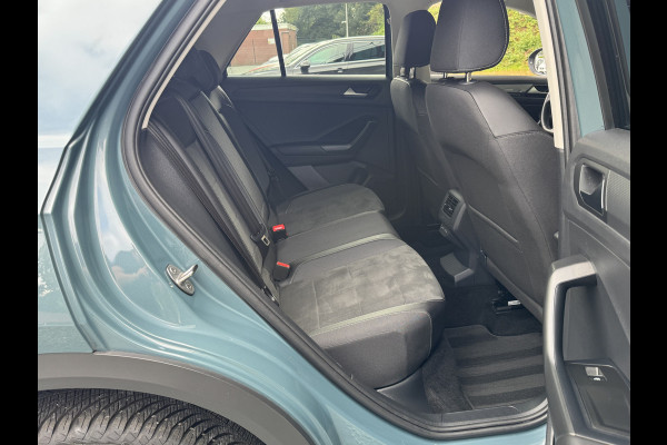 Volkswagen T-Roc 1.5 TSI 150PK DSG STYLE SPORT LED/NAVI/CARPLAY