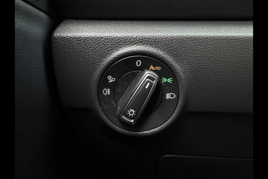 Volkswagen T-Roc 1.5 TSI 150PK DSG STYLE SPORT LED/NAVI/CARPLAY