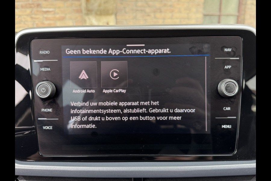 Volkswagen T-Roc 1.5 TSI 150PK DSG STYLE SPORT LED/NAVI/CARPLAY