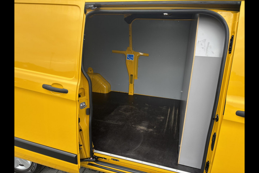 Ford Transit Custom 320 2.0 TDCI L2H1 Trend*A/C*CRUISE* Ford Transit Custom 320 2.0 TDCI L2H1 Trend*A/C*CRUISE*