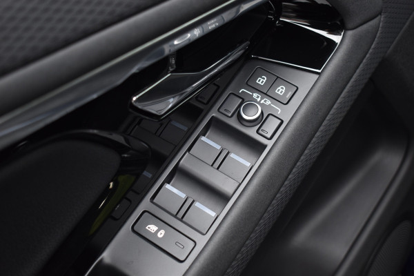 Land Rover Range Rover Evoque P300e AWD HYBRID AUT. SE LEDER/CAMERA/VIRTUAL/TREKHAAK