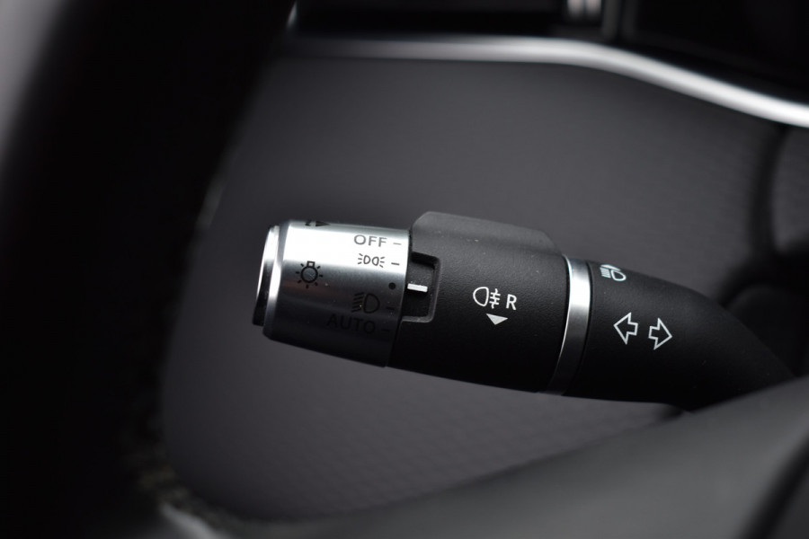 Land Rover Range Rover Evoque P300e AWD HYBRID AUT. SE LEDER/CAMERA/VIRTUAL/TREKHAAK