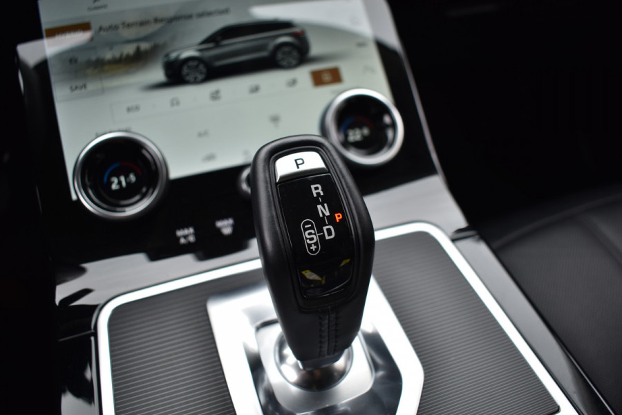 Land Rover Range Rover Evoque P300e AWD HYBRID AUT. SE LEDER/CAMERA/VIRTUAL/TREKHAAK