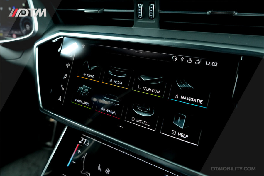 Audi A6 Limousine 50TFSIe Quattro S-Edition | Panoramadak  | Stoelverwarming | Apple Carplay Audi A6 Limousine 50TFSIe Quattro S-Edition | Panoramadak  | Stoelverwarming | Apple Carplay