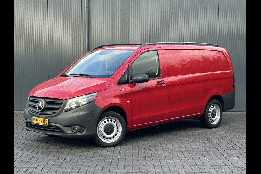 Mercedes-Benz eVito 66 kWh 116 PK BPM VRIJ / 14.706 KM !! / L2H1 / AUTOMAAT / ACHTERKLEP / AIRCO / CRUISE / NAVI / CARPLAY / STOELVERWARMING / 3-ZIT