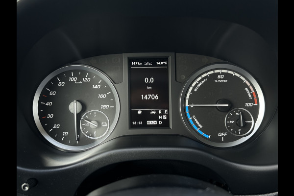 Mercedes-Benz eVito 66 kWh 116 PK BPM VRIJ / 14.706 KM !! / L2H1 / AUTOMAAT / ACHTERKLEP / AIRCO / CRUISE / NAVI / CARPLAY / STOELVERWARMING / 3-ZIT