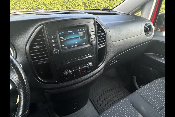 Mercedes-Benz eVito 66 kWh 116 PK BPM VRIJ / 14.706 KM !! / L2H1 / AUTOMAAT / ACHTERKLEP / AIRCO / CRUISE / NAVI / CARPLAY / STOELVERWARMING / 3-ZIT
