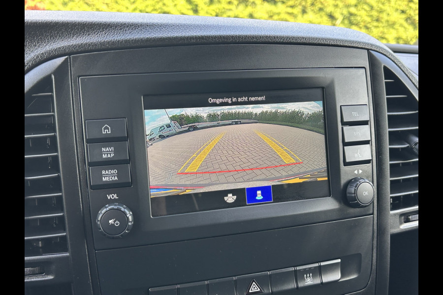 Mercedes-Benz eVito 66 kWh 116 PK BPM VRIJ / 14.706 KM !! / L2H1 / AUTOMAAT / ACHTERKLEP / AIRCO / CRUISE / NAVI / CARPLAY / STOELVERWARMING / 3-ZIT