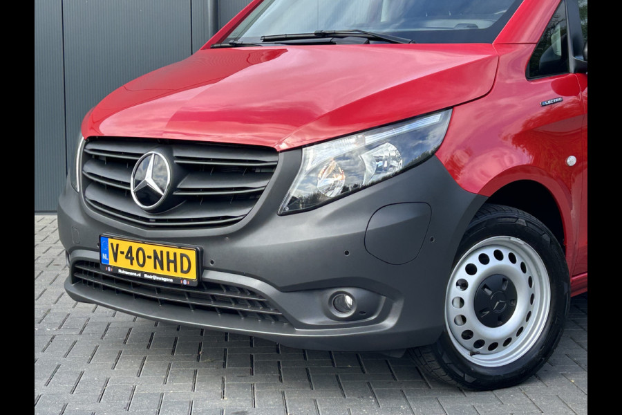 Mercedes-Benz eVito 66 kWh 116 PK BPM VRIJ / 14.706 KM !! / L2H1 / AUTOMAAT / ACHTERKLEP / AIRCO / CRUISE / NAVI / CARPLAY / STOELVERWARMING / 3-ZIT