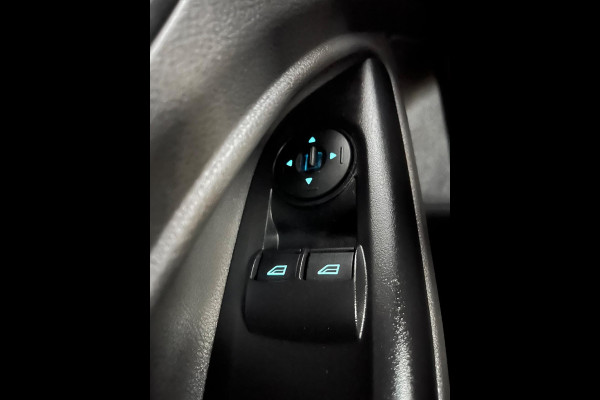 Ford Transit Connect L2H1 1.5 EcoBlue 100pk euro6 Trend, Airco, CruiseControl, Trekhaak, Zilvergrijs metallic, RIJKLAARPRIJS!