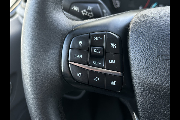 Ford Transit Custom 2.0 TDCI 130 PK AUTOMAAT / L2H1 / 1e EIGENAAR / 44.043 KM !! / AIRCO / ADAPTIVE CRUISE / NAVI / 3-ZITS