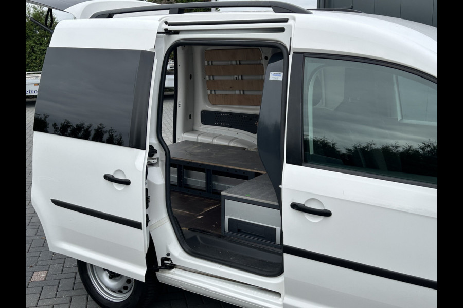 Volkswagen Caddy 2.0 TDI 123 PK 4x4 / 4-Motion / 6-BAK / 1e EIGENAAR / ACHTERKLEP / BOTT INRICHTING / TREKHAAK / AIRCO / CRUISE / NAVI / APPELE C