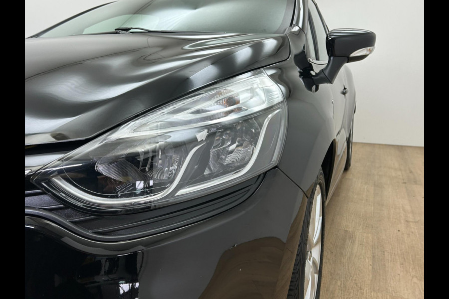 Renault Clio Estate Occasion 0.9 TCe Limited | Zwart | Airco | Tweedehands Renault Clio | Cruisecontrol | Bluetooth
