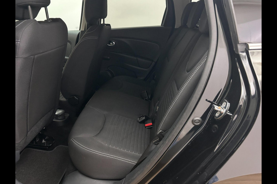 Renault Clio Estate Occasion 0.9 TCe Limited | Zwart | Airco | Tweedehands Renault Clio | Cruisecontrol | Bluetooth